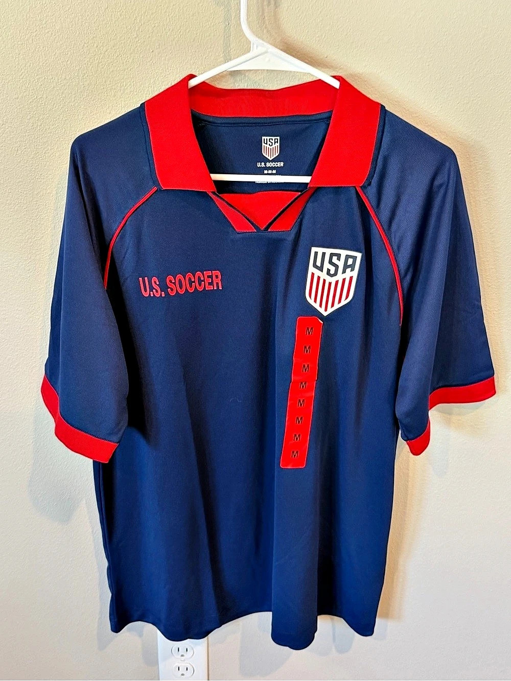 U.S. Soccer Jersey Blue & Red Size Medium NWT